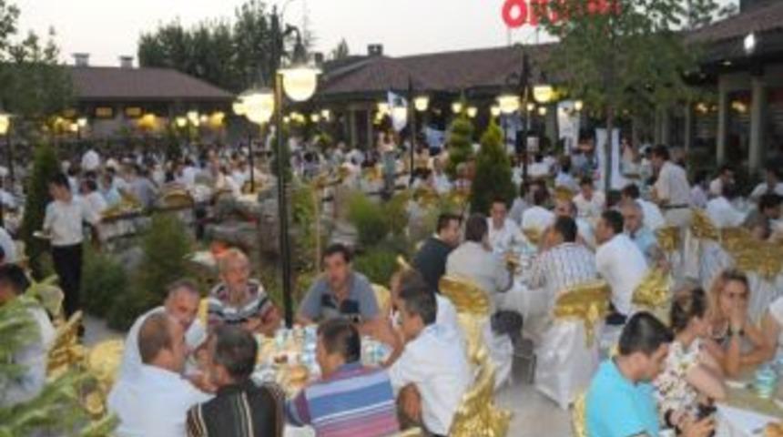 İneg&ouml;l Belediyesi Personeli İftarda Buluştu