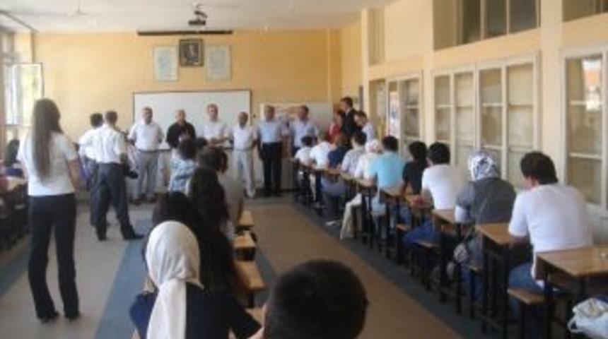 'perakende Okulu'na Protokol Ziyareti