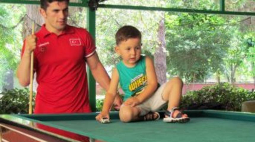 Grekoromen G&uuml;reş Milli Takım Sporcuları Dizi Oyuncusu Oldu