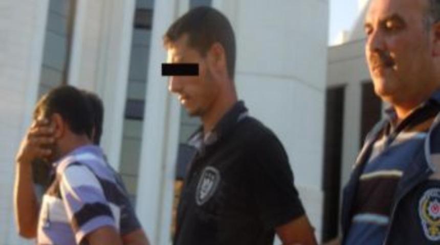 Edremit&rsquo;te 4 Kişi Uyuşturucu Ticareti Yapmaktan Tutuklandı