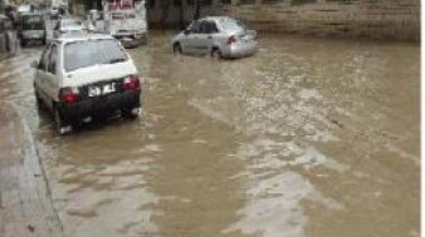 Elazığ sele teslim