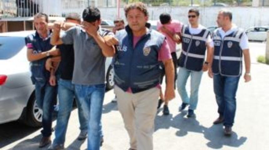 İşadamının Evine Giren Hırsızlar Yakalandı