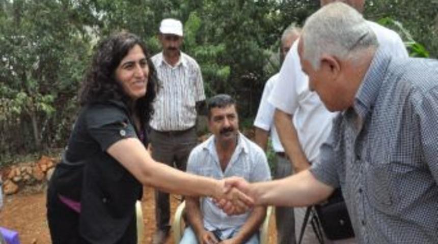 Milletvekili Tuncel, S&uuml;rg&uuml;'de Saldırıya Uğradığı İddia Edilen Aileyi Ziyaret Etti