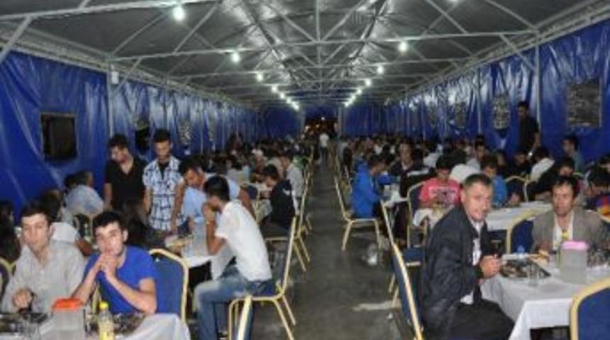 Başkan Top&ccedil;uoğlu, Aylar Sonra İlk Defa Halkla Buluştu