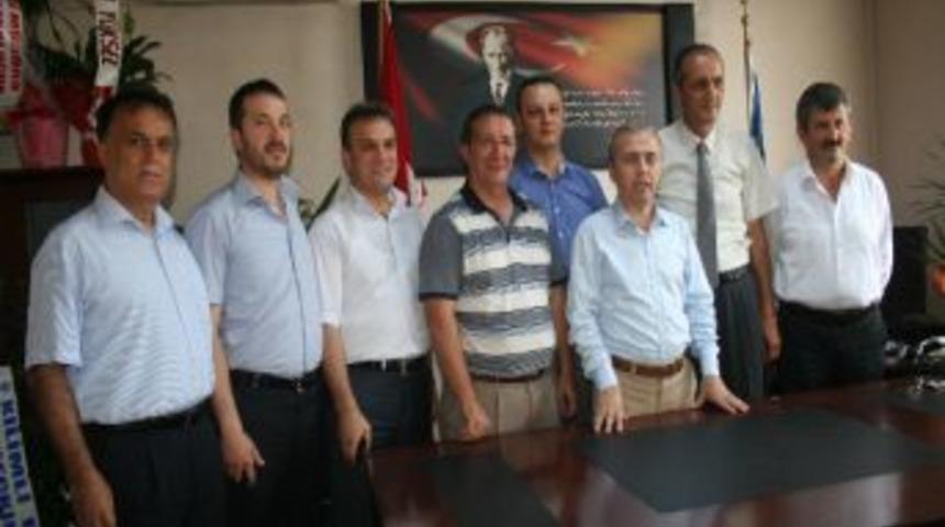 Ak Parti&rsquo;den, Amelebirliği Başkanı Yılmaz&rsquo;a Ziyaret