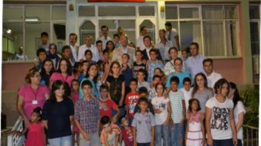 Vali Daş&ouml;z &Ccedil;ocuk Yurdu Ve Huzurevi Sakinleri İle İftar Yaptı