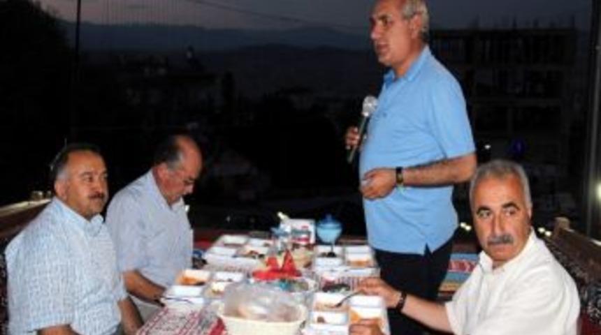 Sedat Sel Personeliyle İftar Yaptı