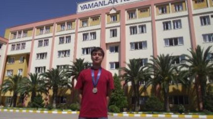 Yamanlar Koleji, Fizik Ve Kimya Alanında D&uuml;nya İkincisi Oldu