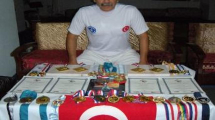 Rekortmene Rakip Dayanmıyor