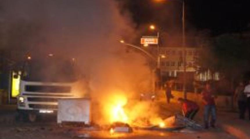 Şişli&rsquo;de Şantiye Iş&ccedil;ileri Ile Mahalleli Arasında Gerginlik