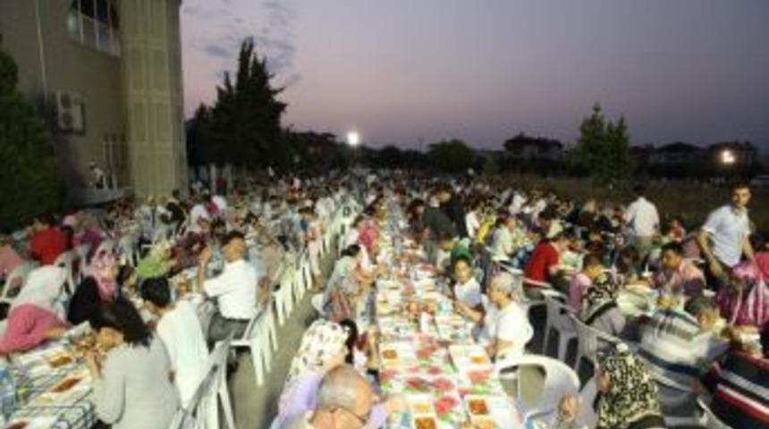Denizli'de Iftar Coşkusu