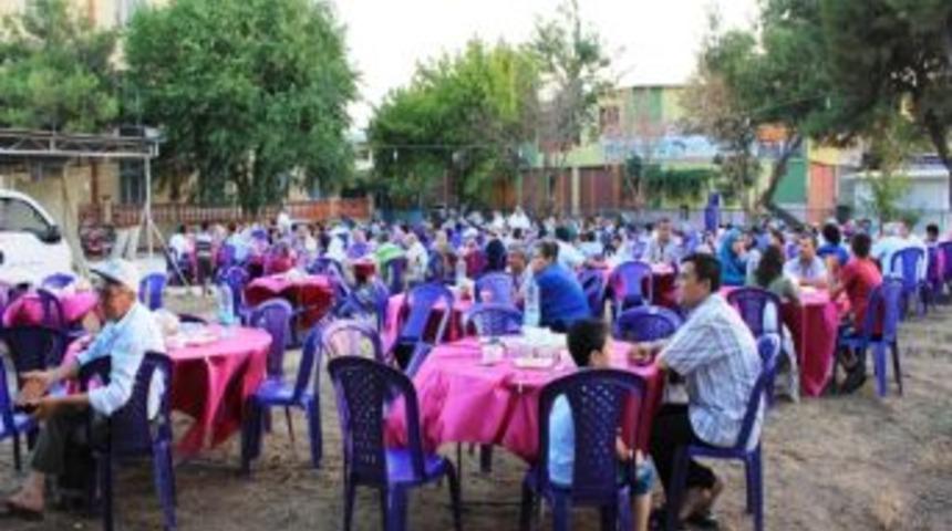 &Ouml;demiş Madeni İşler&rsquo;in İftarında 2 Bin Kişi Oru&ccedil; A&ccedil;tı