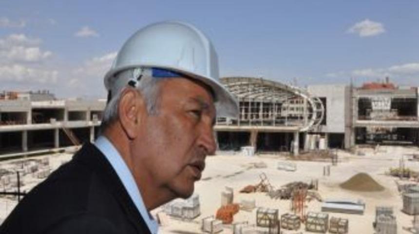 G&uuml;naydın Ticaret Ve K&uuml;lt&uuml;r Merkezi İnşaatında İncelemelerde Bulundu