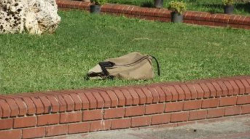 Durağa Bırakılan Çanta Korkuttu