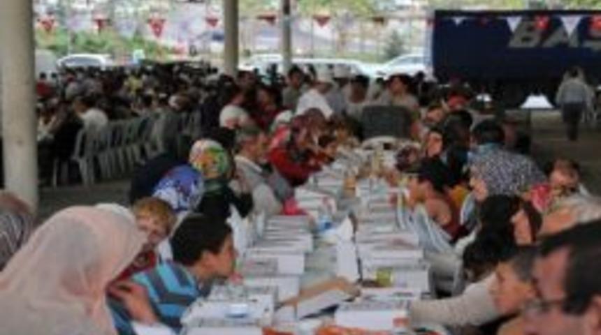 Ke&ccedil;i&ouml;ren'de &ldquo;mahallede İftar Var&rdquo; Programına B&uuml;y&uuml;k İlgi