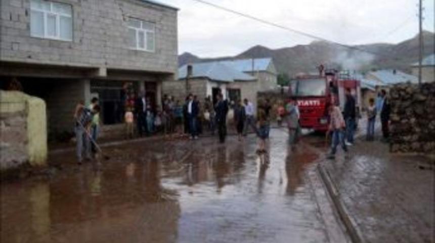 &Ccedil;aldıran&rsquo;da Sel