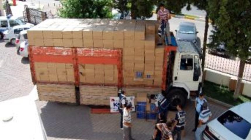 4 Milyon 800 Bin Adet Makaron Ele Ge&ccedil;irildi