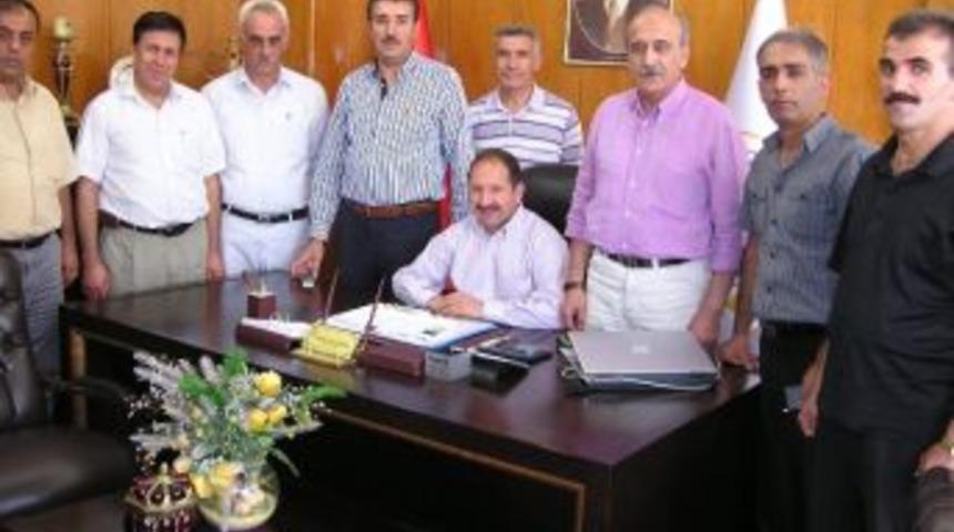 Milletvekili Faruk &Ouml;z, Ticaret Borsası'nı Ziyaret Etti