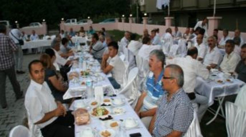 Devrekli Muhtarlar Derneginden İftar