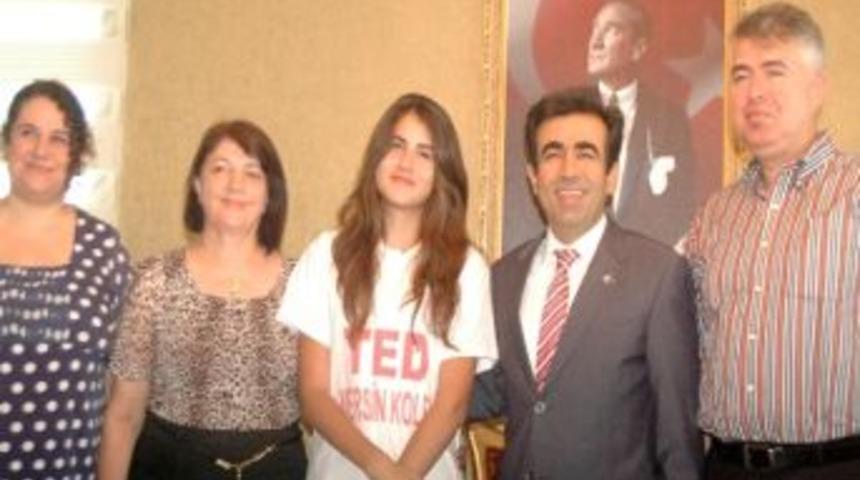 Sbs Birincisi Ve İkincisi Sevinçlerini Güzeloğlu İle Paylaştı