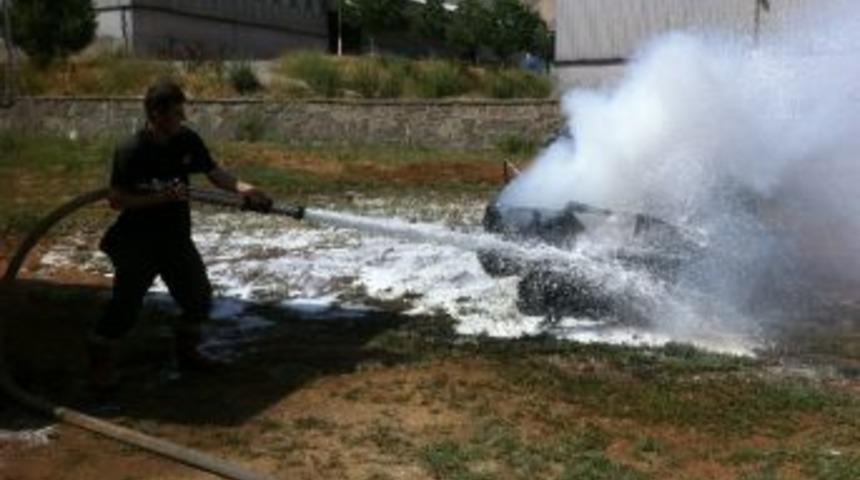 Bitlis'te İtfaiye Erleri Tatbikat Yaptı