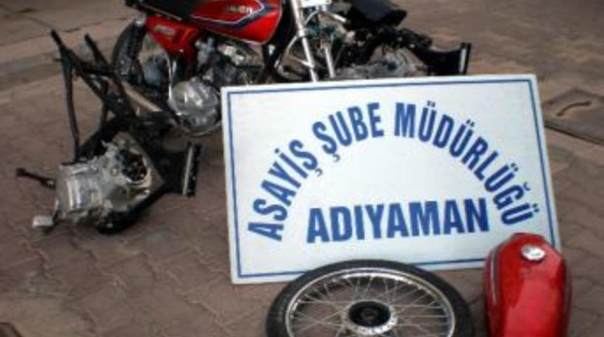 Motosiklet Hırsızları Yakayı Ele Verdi: 4 G&ouml;zaltı