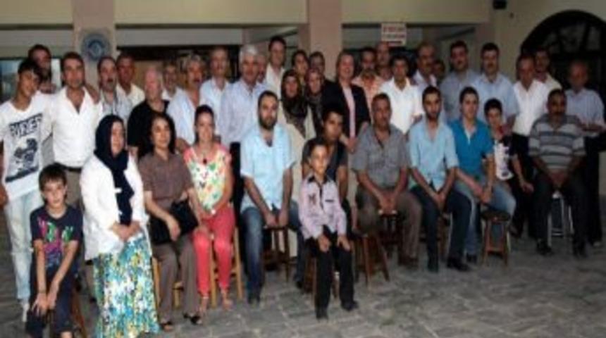 Can Ve Sakallı İftarda L&uuml;letaşı Ustaları İle Buluştu