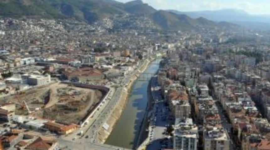 Asi Nehri K&ouml;t&uuml; Kokudan Lastik Bend Sayesinde Kurtuldu