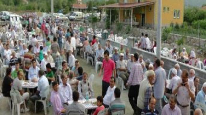 Hayırsever Destekleriyle 4 Ayda Yaptırılan Cami T&ouml;renle İbadete A&ccedil;ıldı