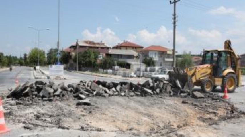 Sakarya’da Dönel Kavşak Çalışmaları