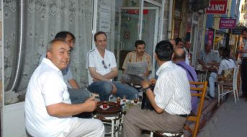 Eski ramazanları yaşatan kıraathane