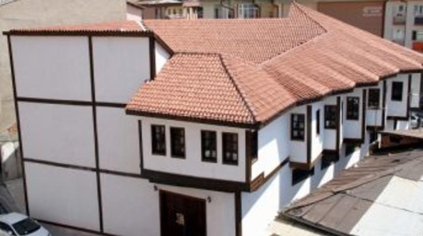 İhramcızade Kültür Ve Sanat Merkezi Açılıyor