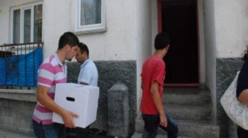 İyilik El&ccedil;ileri İş Başında