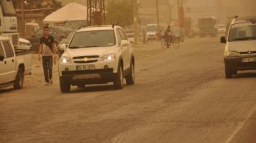 Silopi&rsquo;de Toz Bulutu Hayatı Olumsuz Y&ouml;nde Etkiledi