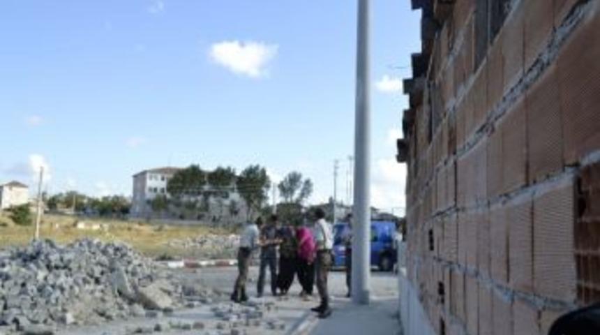 Sevdiği Kızı Rehin Aldı; Lin&ccedil; Edilmek İstendi