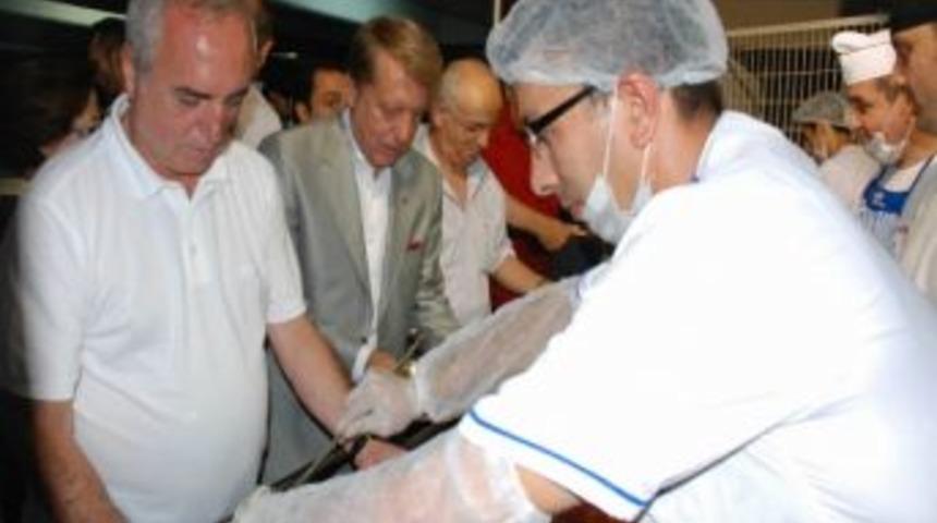 İşadamları Aşevi'nde Oru&ccedil; A&ccedil;tı