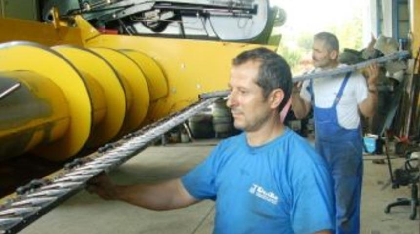 Hayrabolu&rsquo;da Bi&ccedil;erd&ouml;verler Ay&ccedil;i&ccedil;eği Hasadına Hazırlanıyor