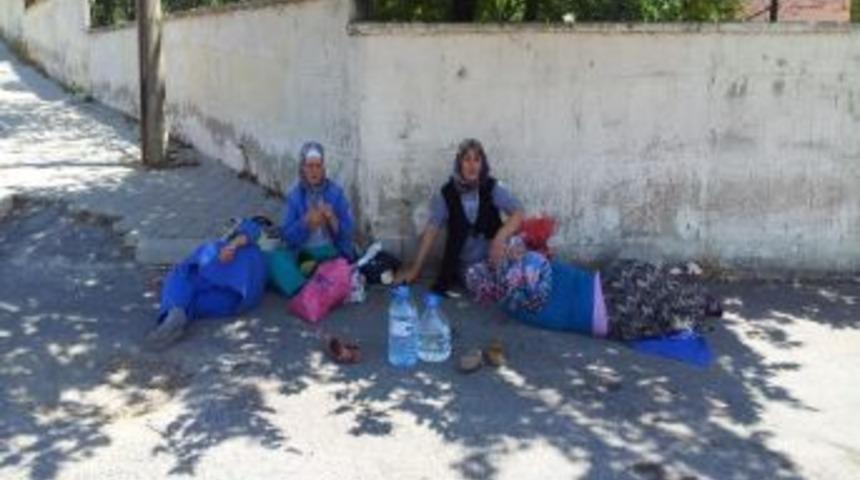 &Ccedil;orlu`da Sıcaklar Kavuruyor