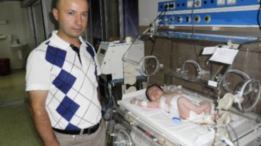 Trabzon &Ouml;zel İmperial Hastanesi'nde 15 G&uuml;nl&uuml;k Bebeğe Operasyon