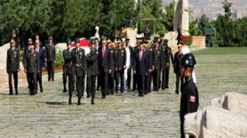 Yaş &Uuml;yelerinden Anıtkabir'e Ziyaret