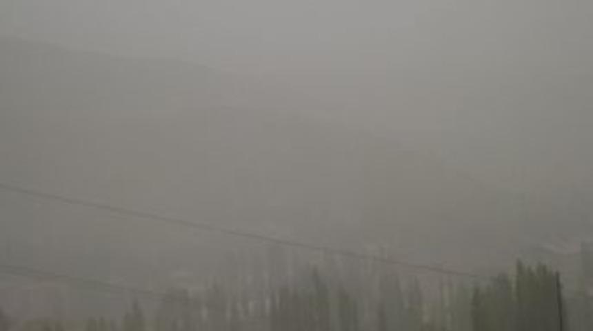 Hizan Tozlu Havaya B&uuml;r&uuml;nd&uuml;