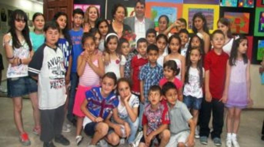 Konak Halk &Uuml;niversitesi Kursiyerlerinin Resimleri Sanatseverlerle Buluştu