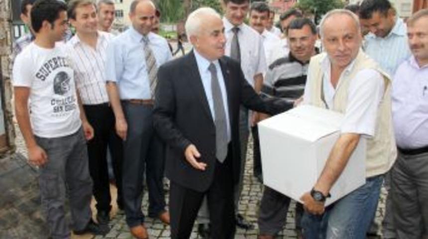 Valilik Personeline Ramazan Paketi