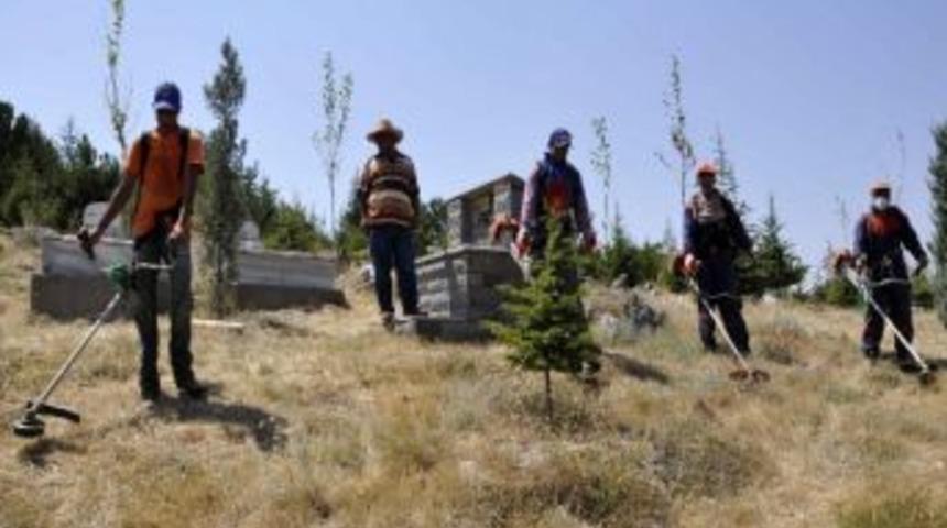 Yenimahalle'de Bayram Temizliği Başladı