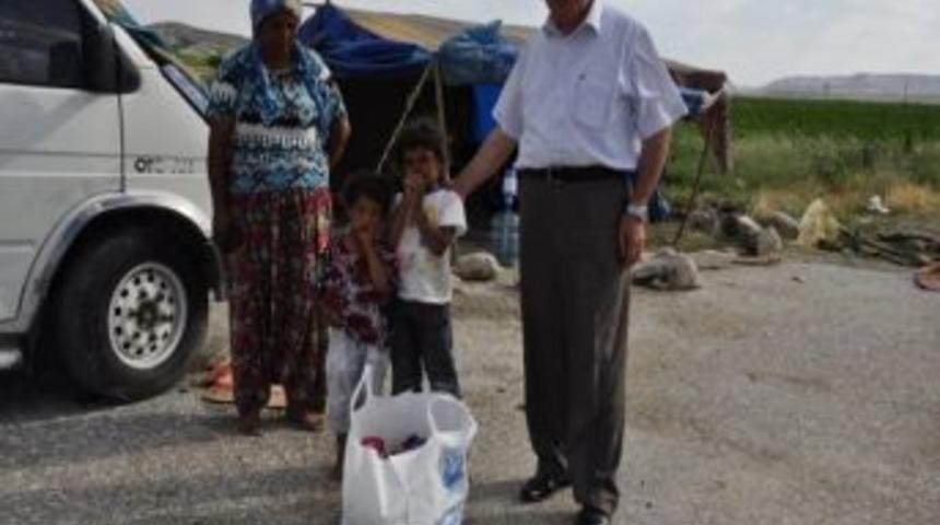 &Uuml;rg&uuml;p Belediyesi 300 Aileye Gıda Yardımında Bulundu