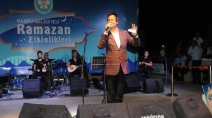 Ali &Ccedil;akar'dan Manisa'da Halk M&uuml;ziği Ziyafeti