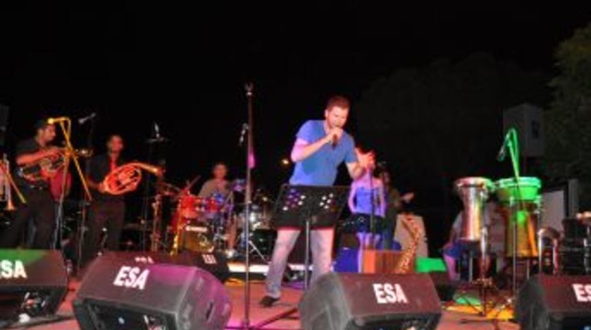 &Ouml;zg&uuml;r Kıyat, Didimlilerle buluştu