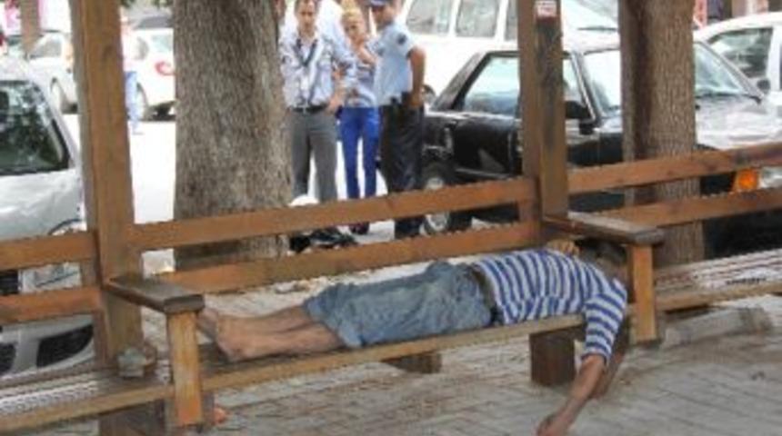 Parkta &Ouml;ld&uuml; 6 Saat Sonra Fark Edildi