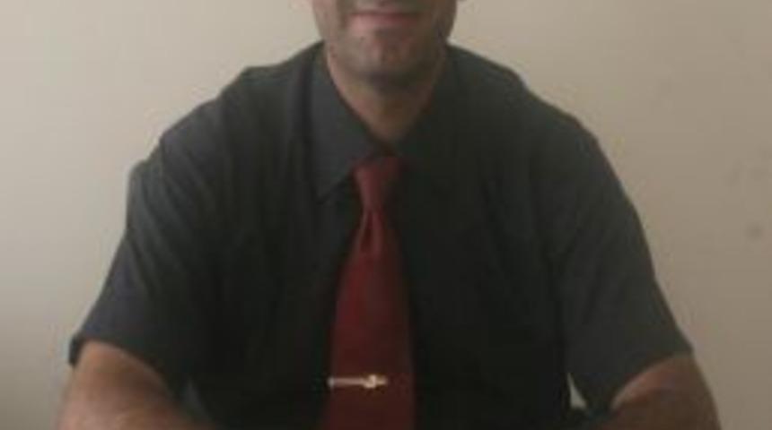 Kulağında K&uuml;pe Olan Hayvanlardan Korkmayın