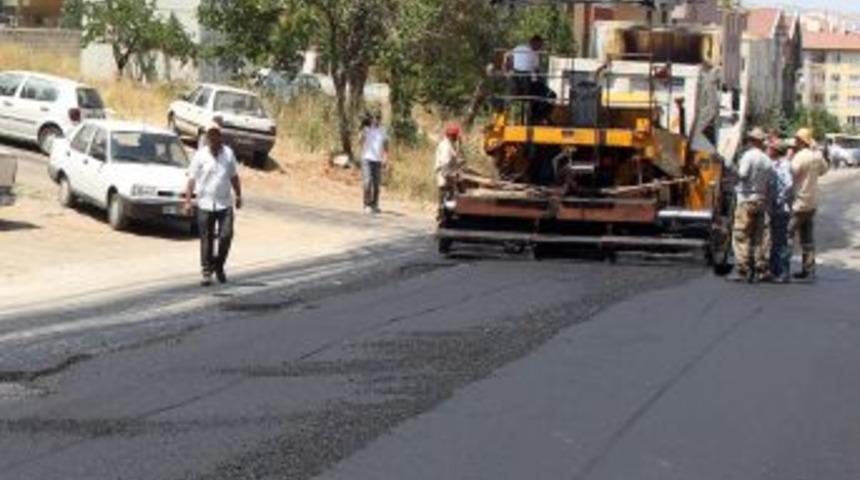 &Ccedil;ankaya'da Yıl Sonuna Kadar 150 Bin Ton Asfalt D&ouml;k&uuml;lecek